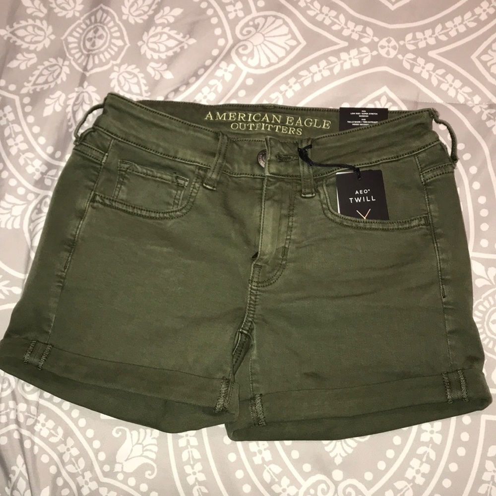 American Eagle Midi Shorts Olive NWT